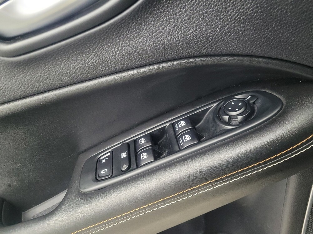 2019 Jeep Compass in Memphis, TN 38115 - 18100568 27