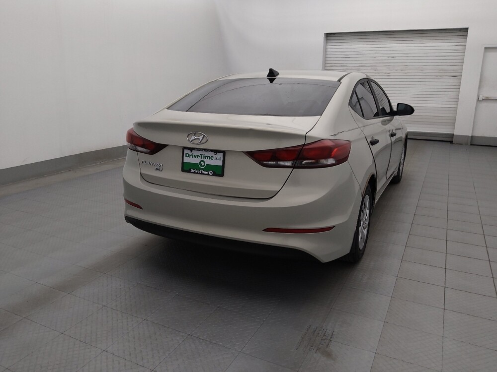 2017 Hyundai Elantra in Bradenton, FL 34207 - 18100571 7