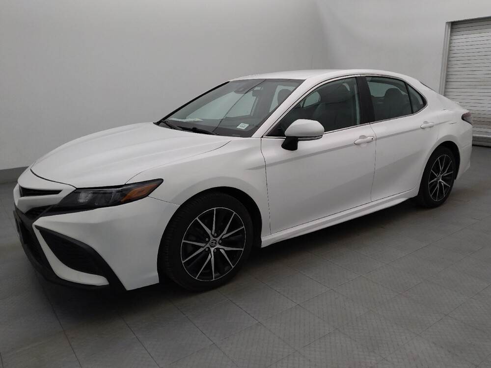 2022 Toyota Camry in Tampa, FL 33612 - 18100573 2