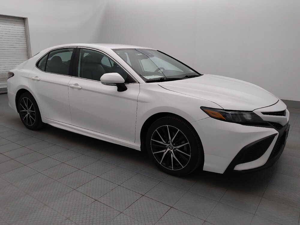 2022 Toyota Camry in Tampa, FL 33612 - 18100573 11