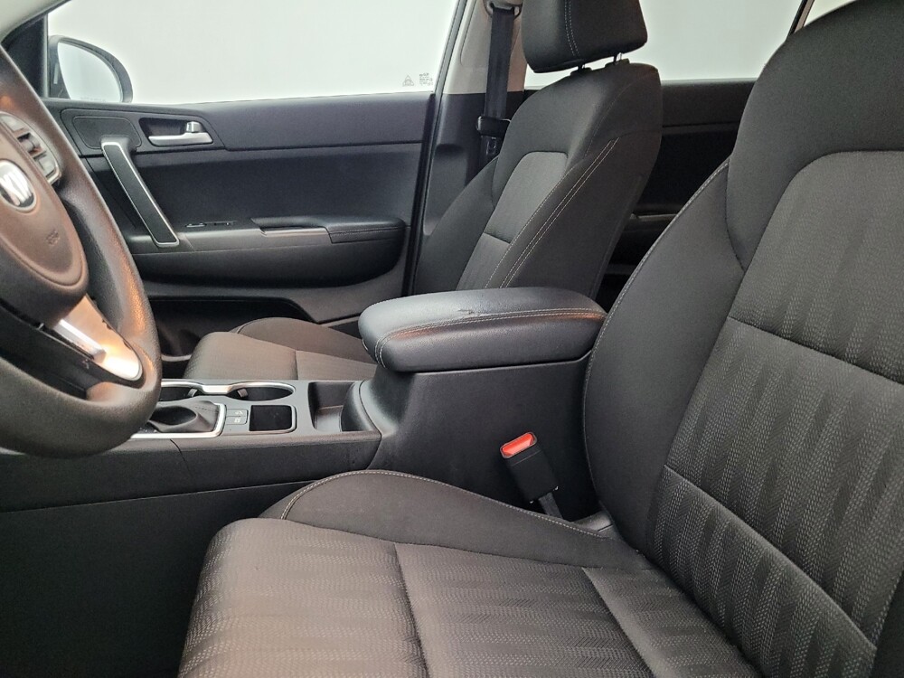 2019 Kia Sportage in Tampa, FL 33612 - 18100575 17