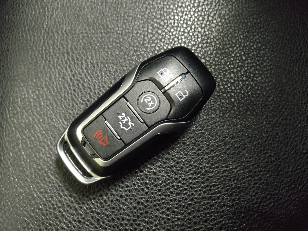 2015 Lincoln MKC in Charlotte, NC 28213 - 18100602 32