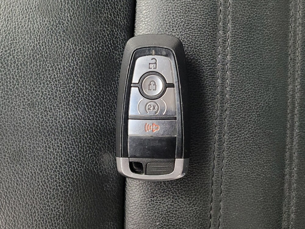 2017 Ford Edge in Madison, TN 37115 - 18100618 32