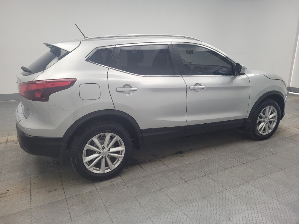 2018 Nissan Rogue Sport in Huntsville, AL 35816 - 18100622 10