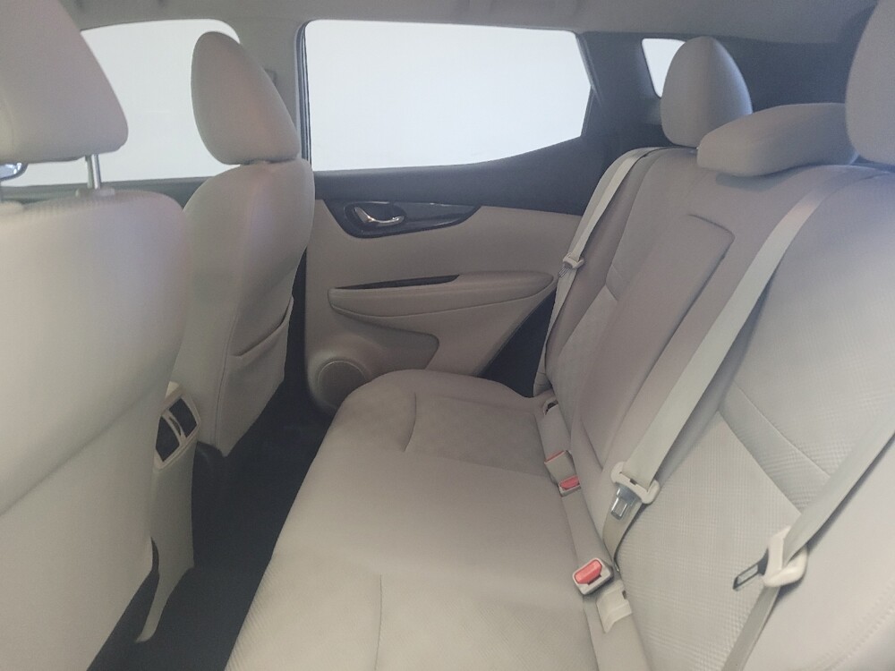 2018 Nissan Rogue Sport in Huntsville, AL 35816 - 18100622 19