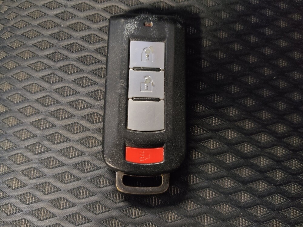 2018 Mitsubishi Outlander in Houston, TX 77034 - 18100629 32