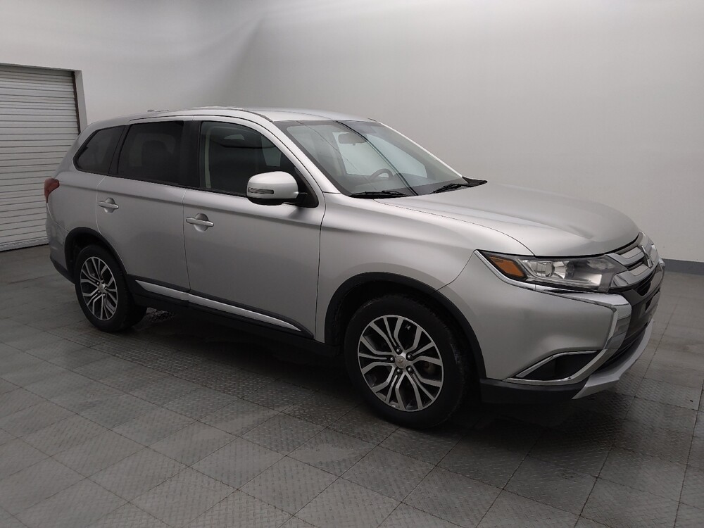 2018 Mitsubishi Outlander in Houston, TX 77034 - 18100629 11