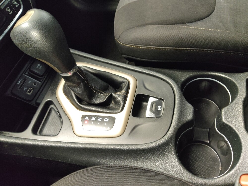 2016 Jeep Cherokee in Live Oak, TX 78233 - 18100630 26