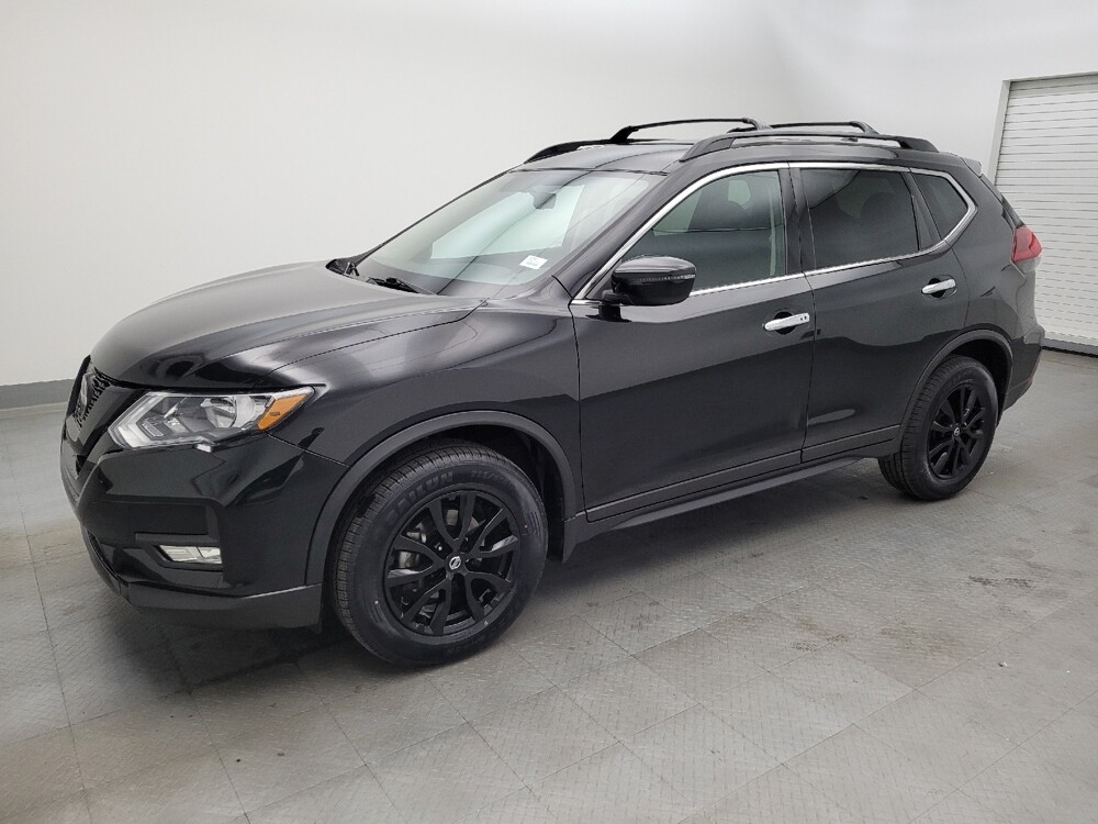2018 Nissan Rogue in Fairfield, OH 45014 - 18100637
