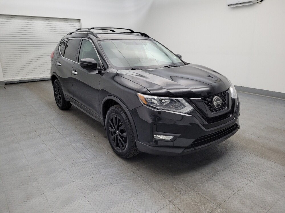 2018 Nissan Rogue in Fairfield, OH 45014 - 18100637 13