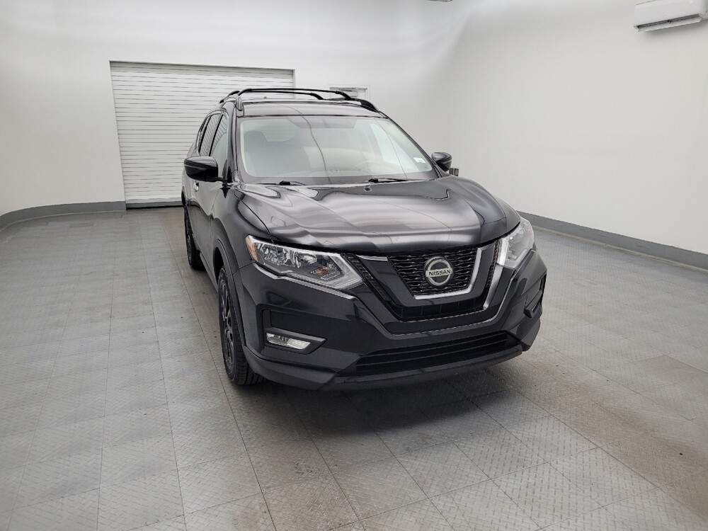2018 Nissan Rogue in Fairfield, OH 45014 - 18100637 14