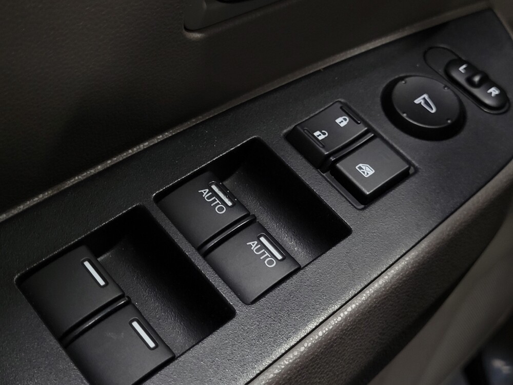 2016 Honda Odyssey in Temple Hills, MD 20746 - 18100651 27