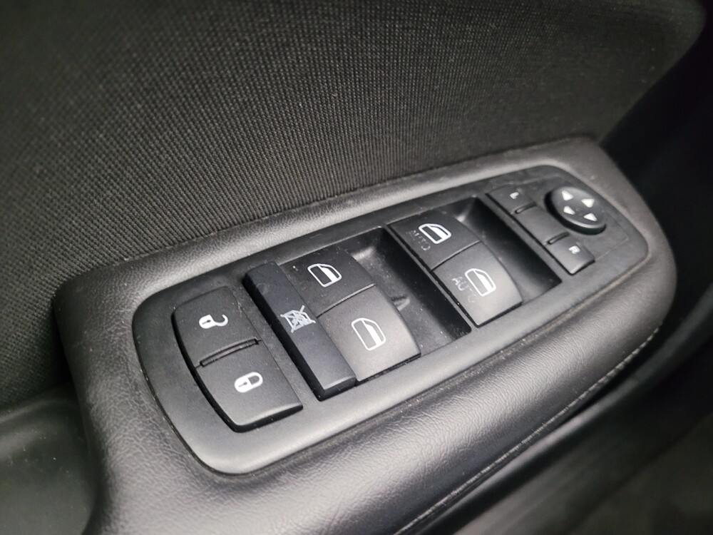 2015 Chrysler 200 in Taylor, MI 48180 - 18100663 27