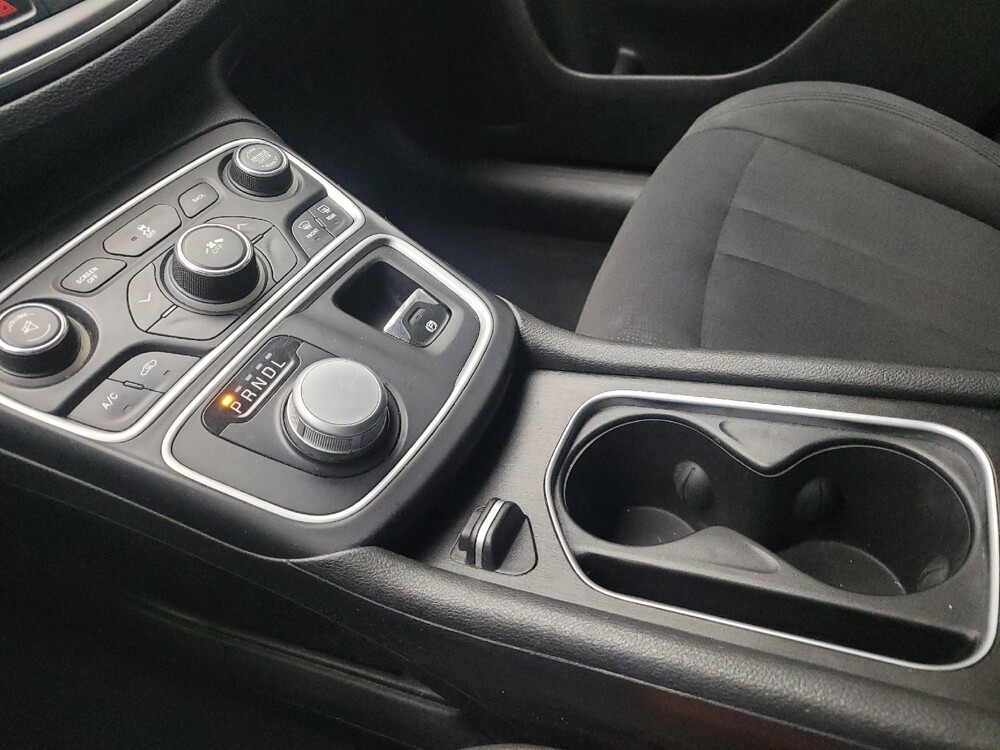 2015 Chrysler 200 in Taylor, MI 48180 - 18100663 26