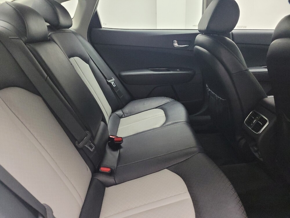 2019 Kia Optima in St. Louis, MO 63125 - 18100665 19