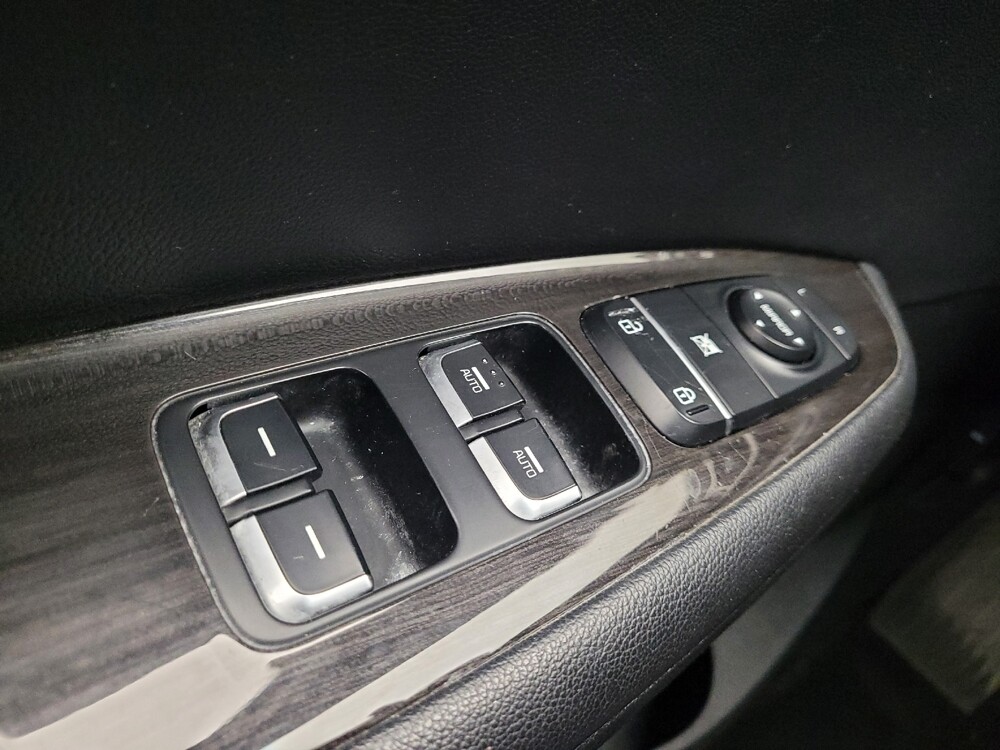 2019 Kia Optima in St. Louis, MO 63125 - 18100665 27