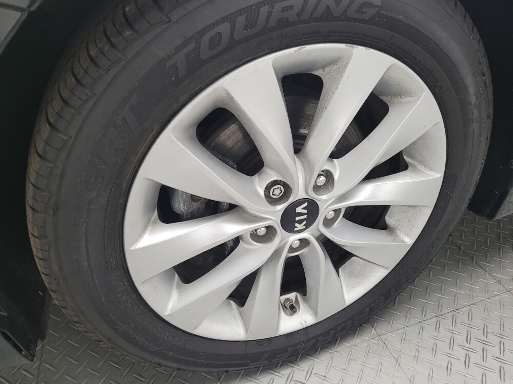 2016 Kia Optima in Eastpointe, MI 48021 - 18100666 31