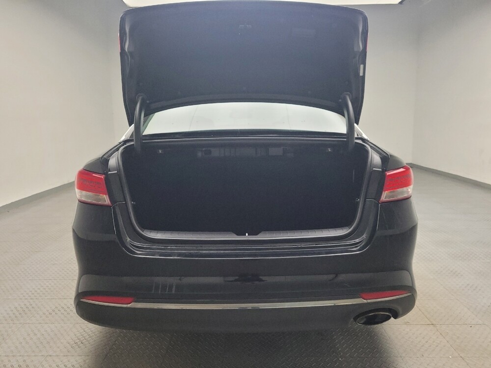 2016 Kia Optima in Eastpointe, MI 48021 - 18100666 29