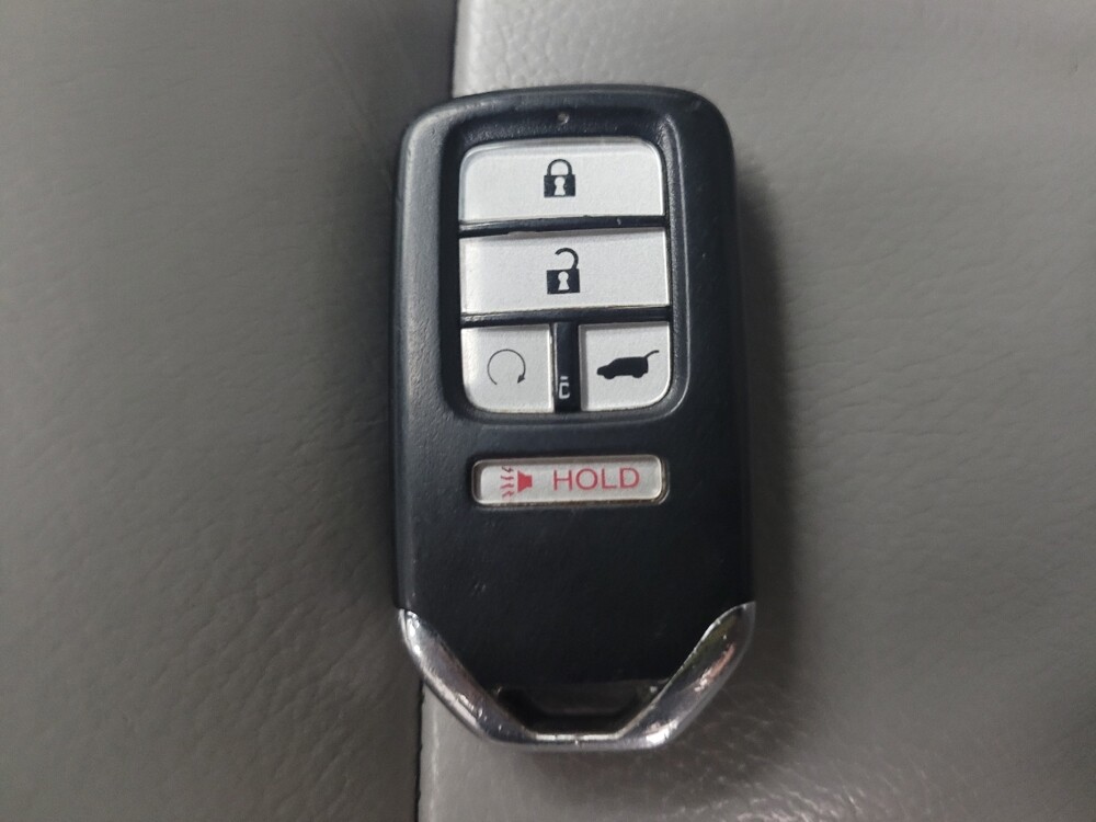 2017 Honda Pilot in Eastpointe, MI 48021 - 18100668 32