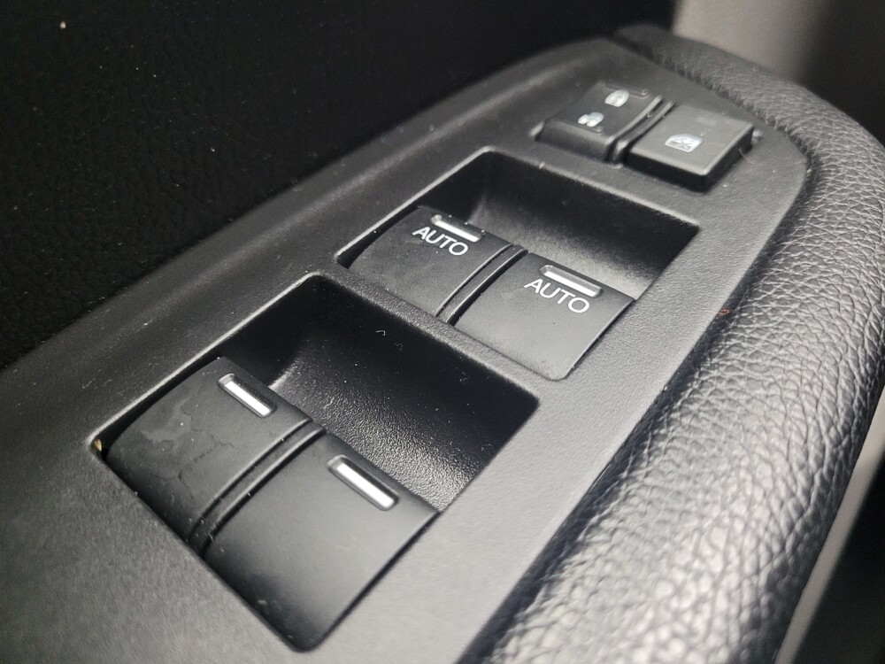 2017 Honda Pilot in Eastpointe, MI 48021 - 18100668 27