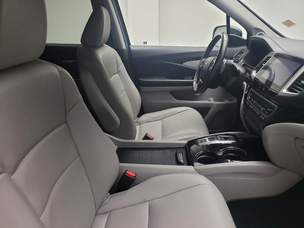 2017 Honda Pilot in Eastpointe, MI 48021 - 18100668 21