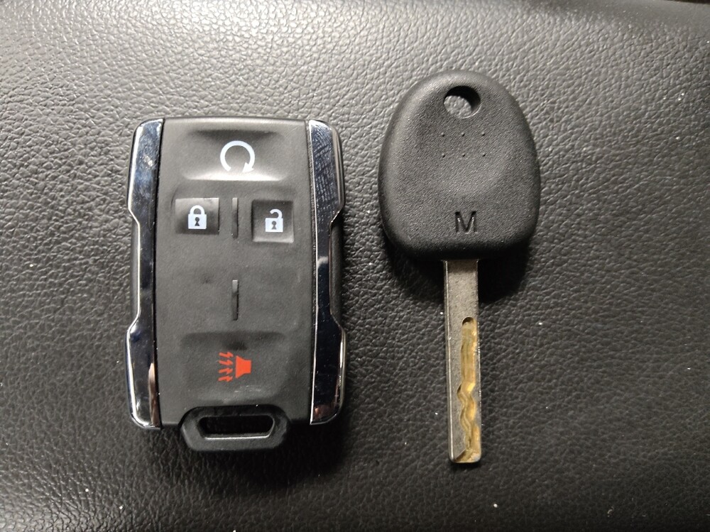 2015 Chevrolet Silverado 1500 in Marietta, GA 30062 - 18100672 32