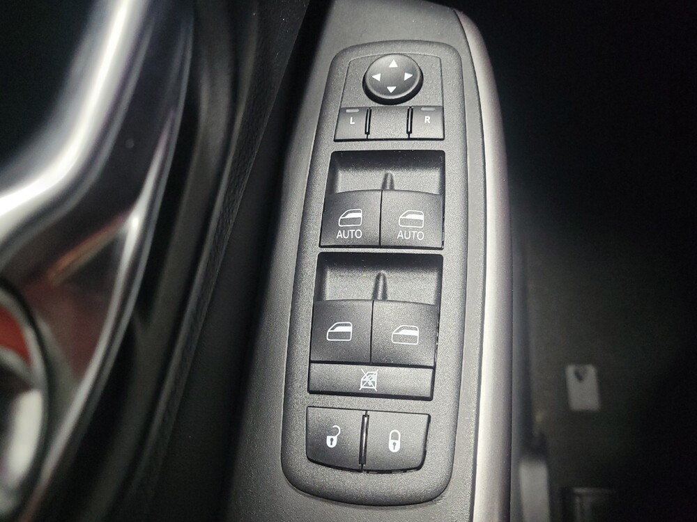 2022 Jeep Cherokee in Union City, GA 30291 - 18100673 27