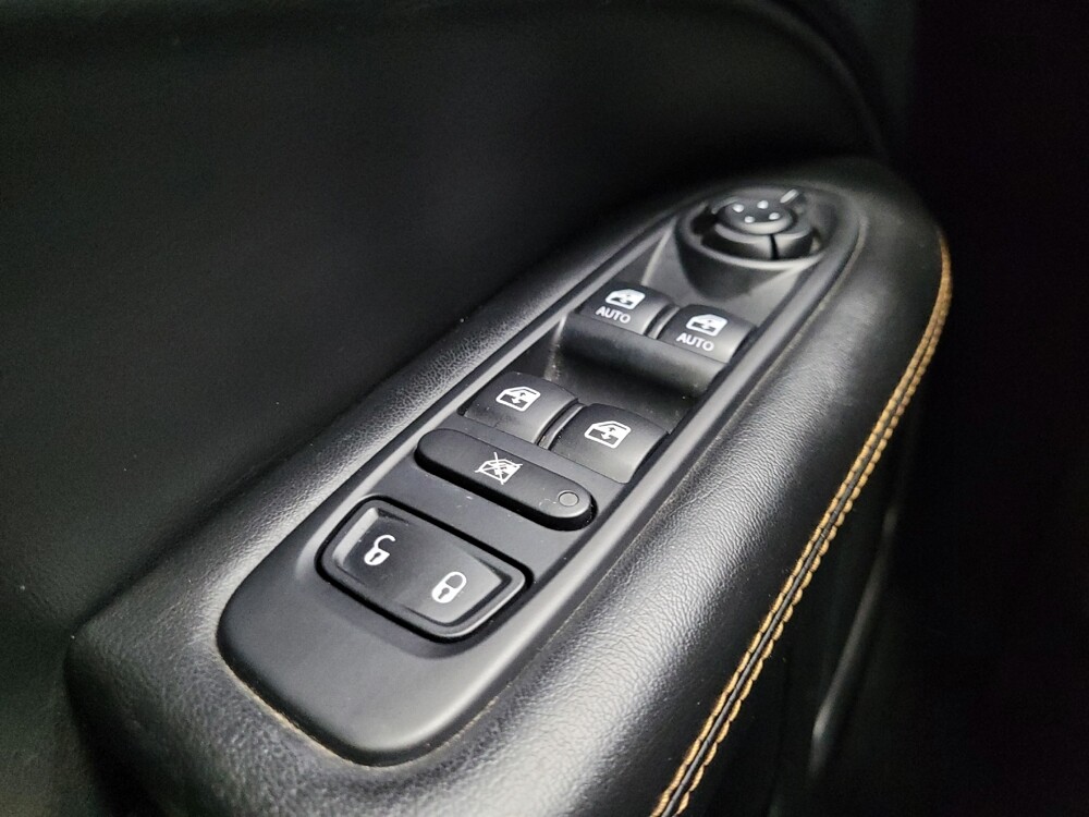 2018 Jeep Compass in Las Vegas, NV 89104 - 18100674 27