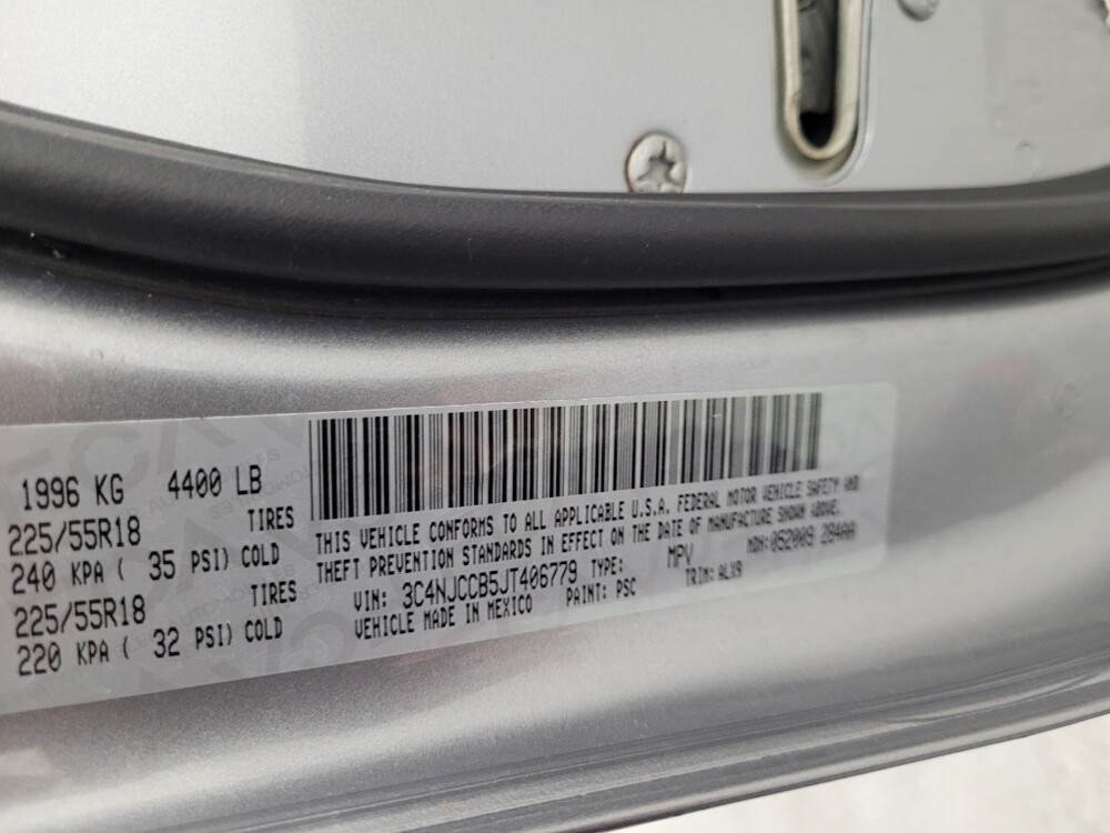 2018 Jeep Compass in Las Vegas, NV 89104 - 18100674 33