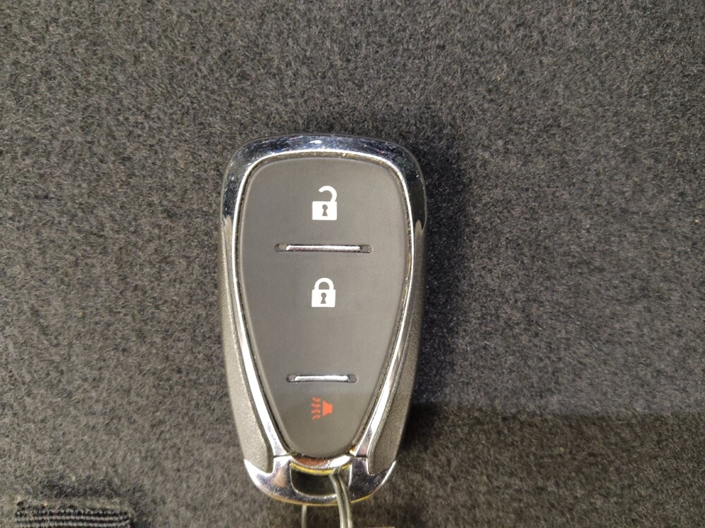 2020 Chevrolet Equinox in Ft Wayne, IN 46805 - 18100676 32