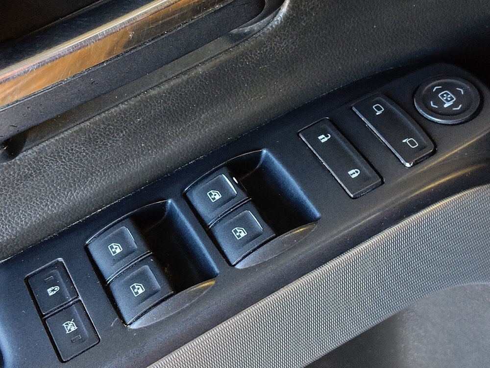 2015 Chevrolet Silverado 1500 in San Antonio, TX 78238 - 18100688 27