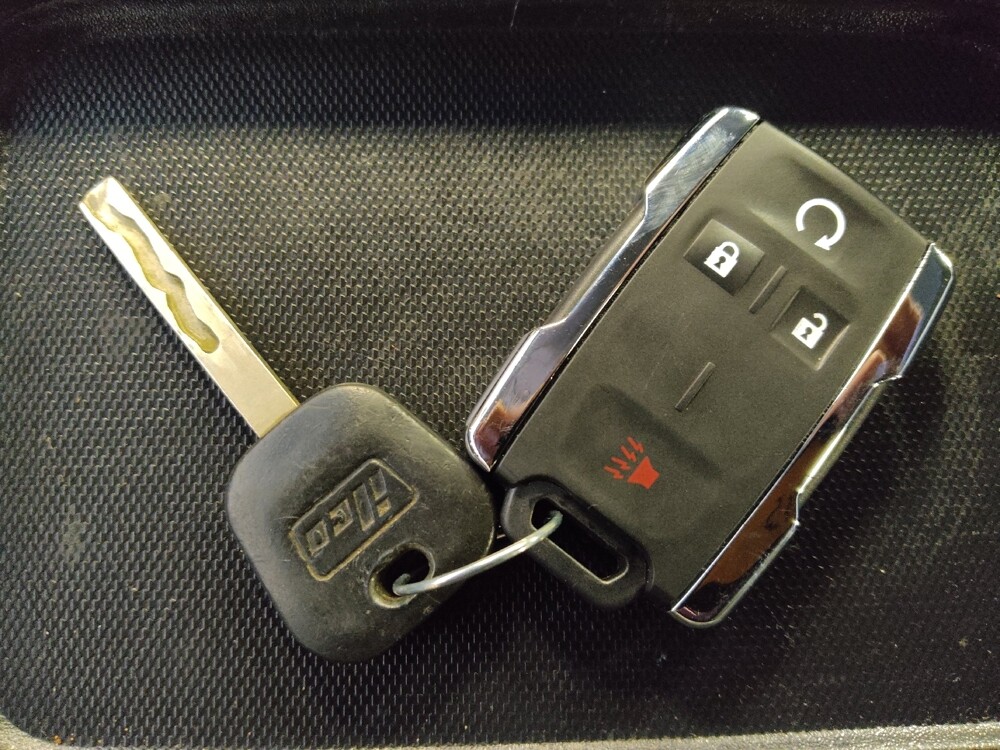 2015 Chevrolet Silverado 1500 in San Antonio, TX 78238 - 18100688 32