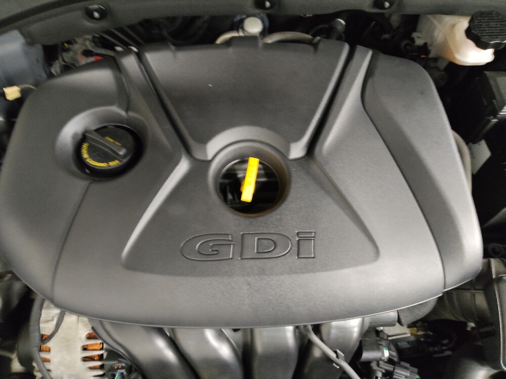 2018 Hyundai Elantra in Stone Mountain, GA 30083 - 18100714 30