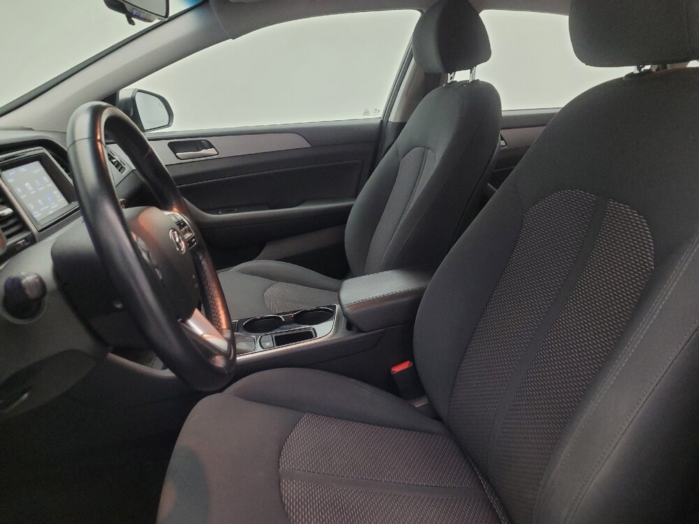 2019 Hyundai Sonata in Glendale, AZ 85301 - 18100732 17