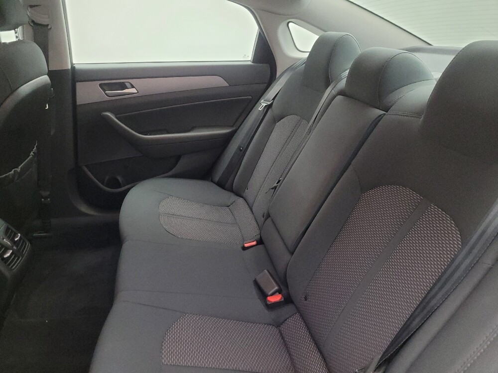 2019 Hyundai Sonata in Glendale, AZ 85301 - 18100732 18