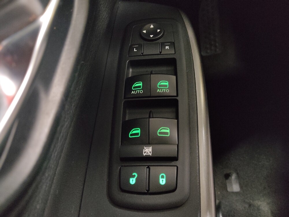 2019 Jeep Cherokee in Chattanooga, TN 37421 - 18100749 27