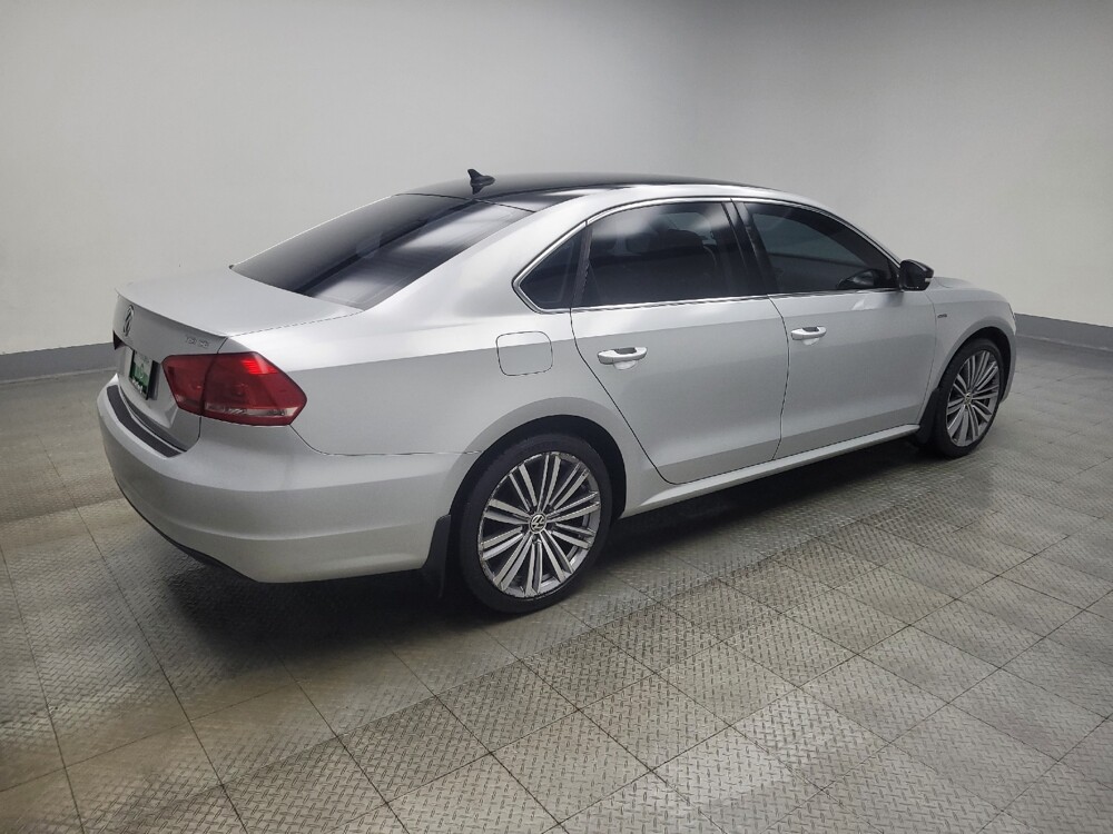 2015 Volkswagen Passat in Ft Wayne, IN 46805 - 18100778 10