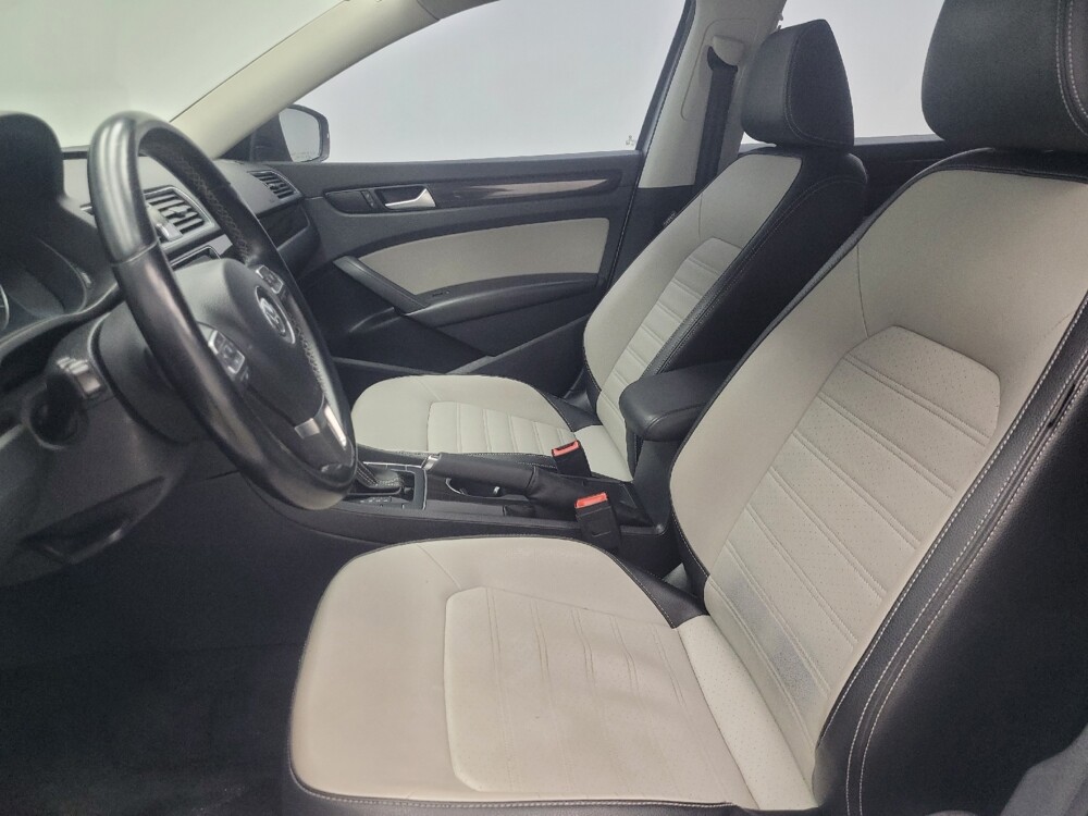 2015 Volkswagen Passat in Ft Wayne, IN 46805 - 18100778 17