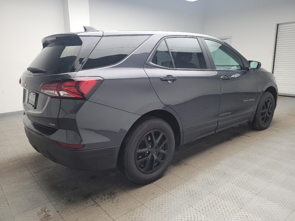 2022 Chevrolet Equinox in Eastpointe, MI 48021 - 18100779 9