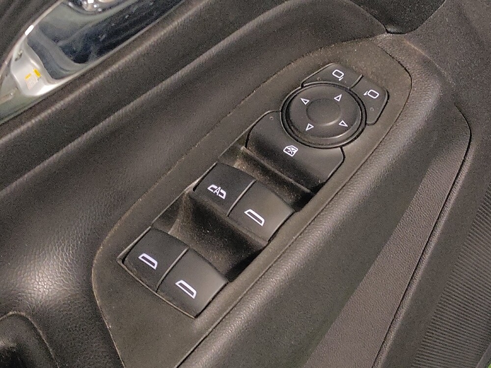 2021 Chevrolet Equinox in Fort Worth, TX 76116 - 18100792 27