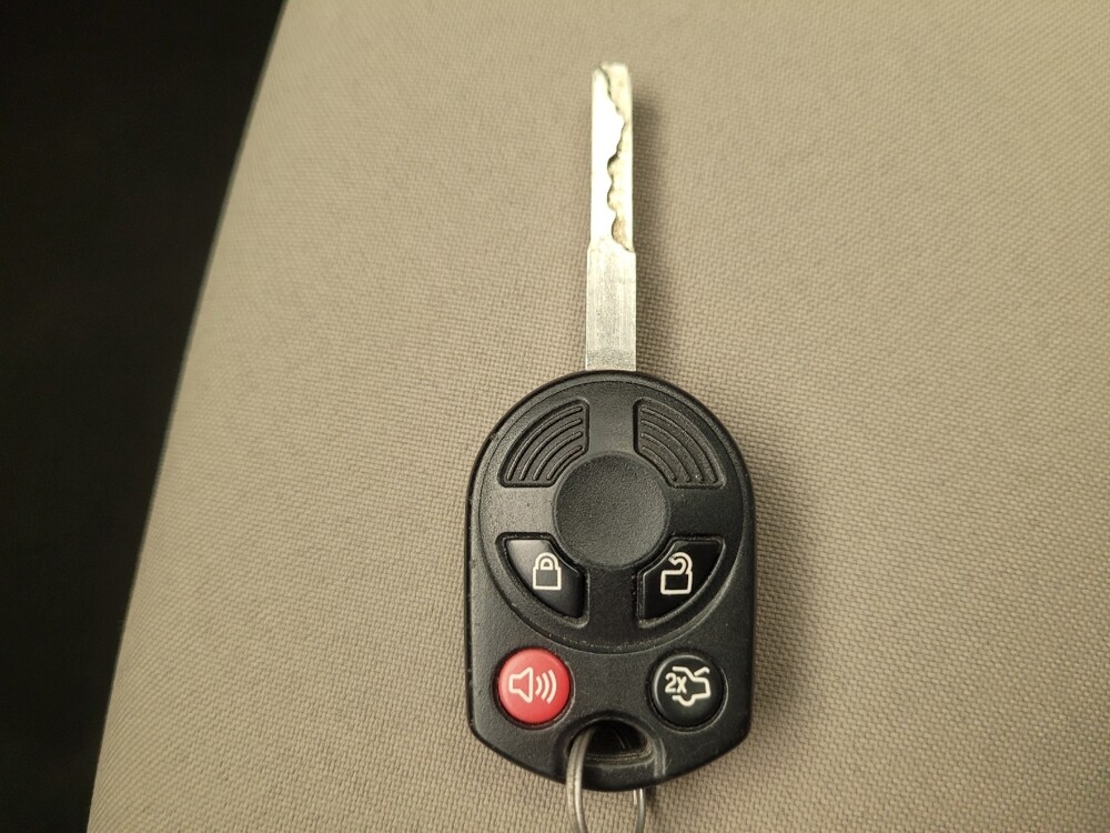 2016 Ford Focus in Maple Heights, OH 44137 - 18100794 32