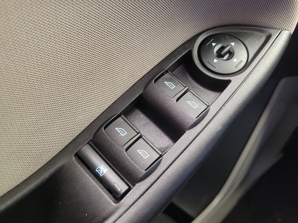 2016 Ford Focus in Maple Heights, OH 44137 - 18100794 27