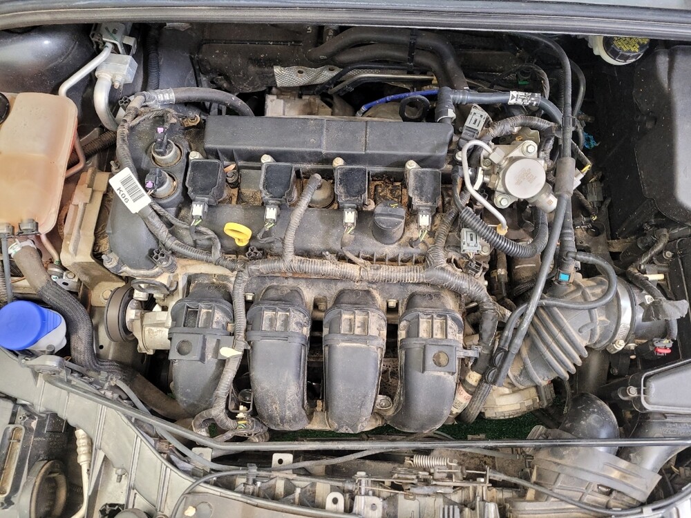 2016 Ford Focus in Maple Heights, OH 44137 - 18100794 30