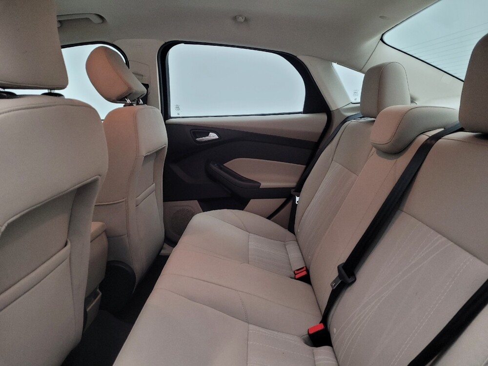 2016 Ford Focus in Maple Heights, OH 44137 - 18100794 18