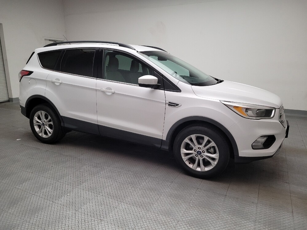 2018 Ford Escape in Downey, CA 90241 - 18100804 11