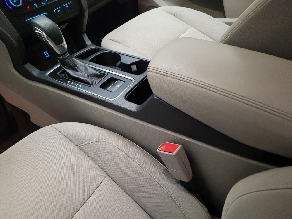 2018 Ford Escape in Downey, CA 90241 - 18100804 26