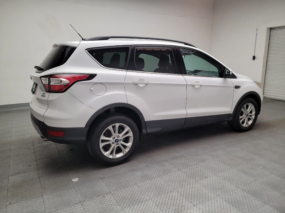 2018 Ford Escape in Downey, CA 90241 - 18100804 10