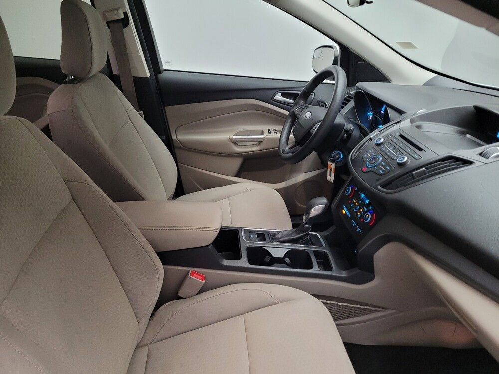 2018 Ford Escape in Downey, CA 90241 - 18100804 21