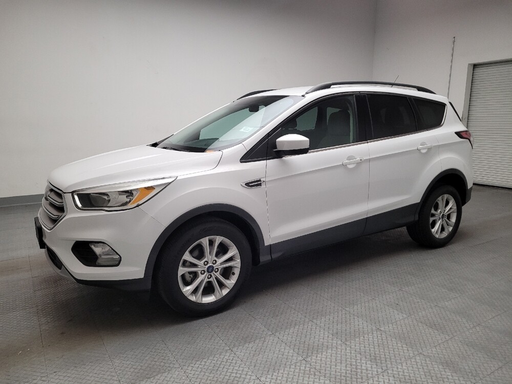 2018 Ford Escape in Downey, CA 90241 - 18100804 2