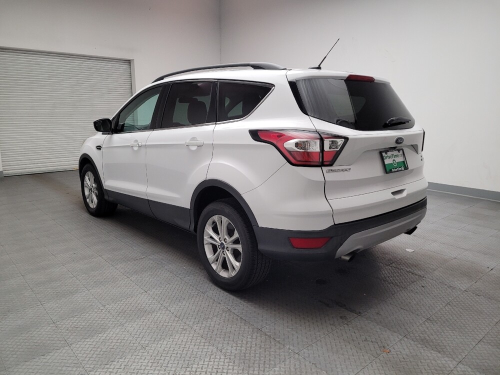 2018 Ford Escape in Downey, CA 90241 - 18100804 10